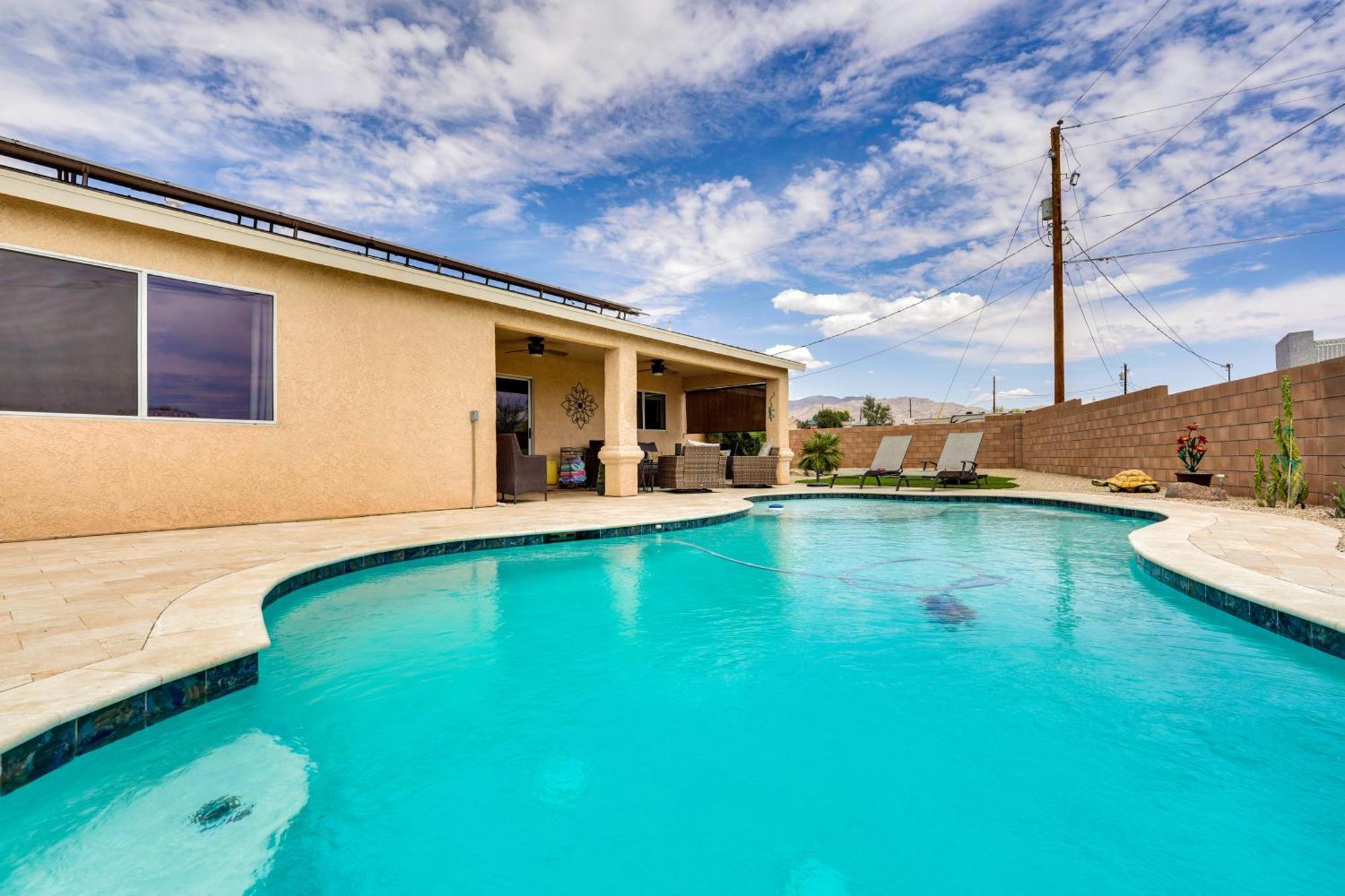 Havasu With Private Pool Near London Bridge Holiday home