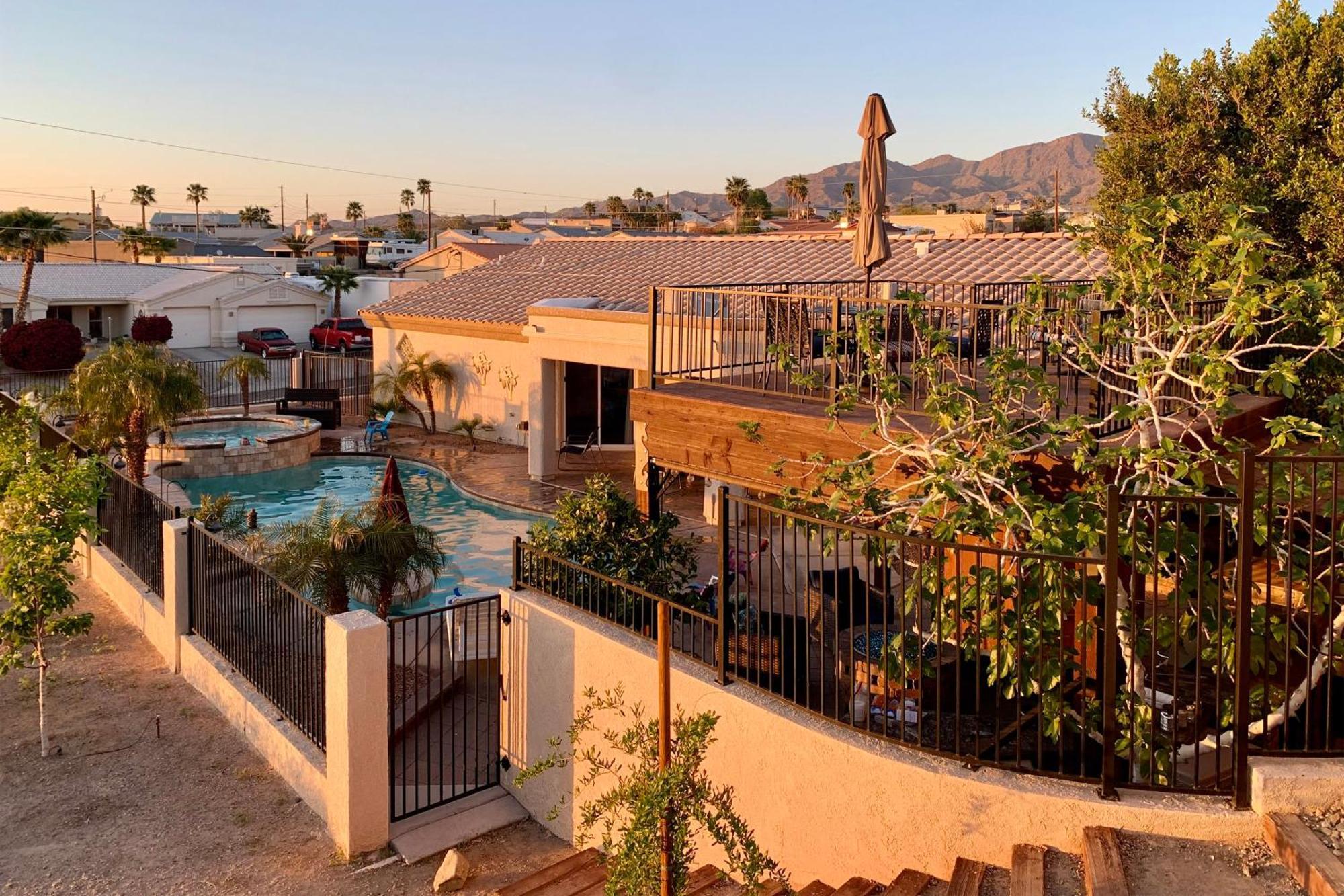 Pet-friendly Havasu With Private Pool Holiday home *