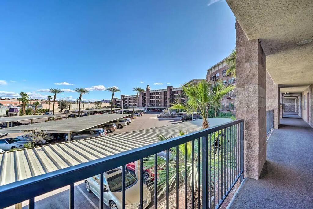 Resort-style Havasu With Pool! Apartment *