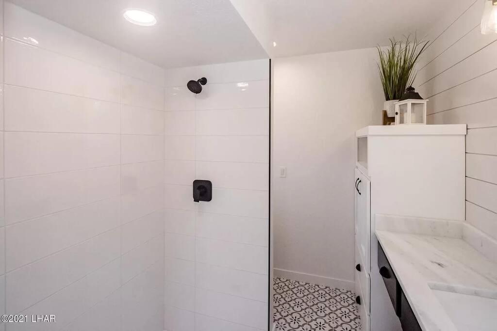 Golf Course Retreat - Olympic Style Pool, Many Games, Luxury Spa, 6 Bathrooms! Holiday home