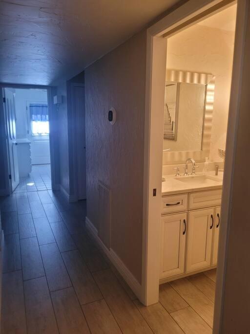 Golf Course Retreat - Olympic Style Pool, Many Games, Luxury Spa, 6 Bathrooms! * Lake Havasu City