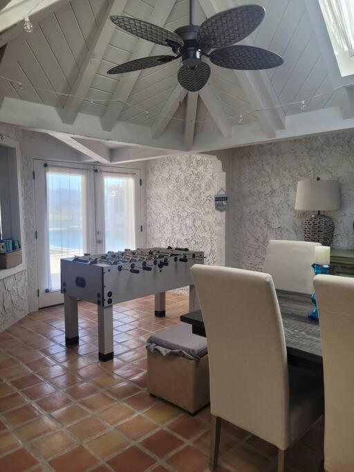 Golf Course Retreat - Olympic Style Pool, Many Games, Luxury Spa, 6 Bathrooms! Holiday home Lake Havasu City
