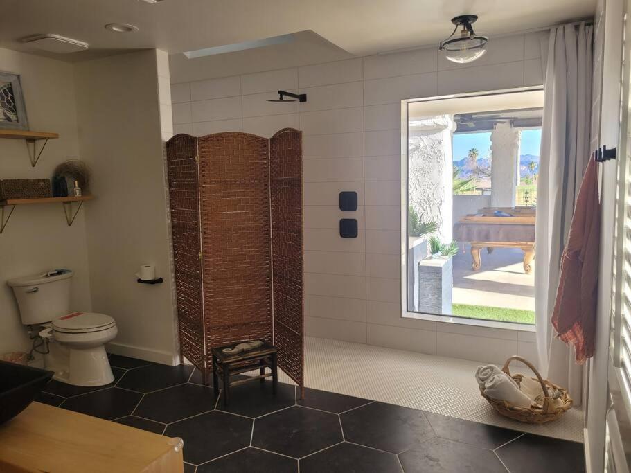 Golf Course Retreat - Olympic Style Pool, Many Games, Luxury Spa, 6 Bathrooms! Holiday home *