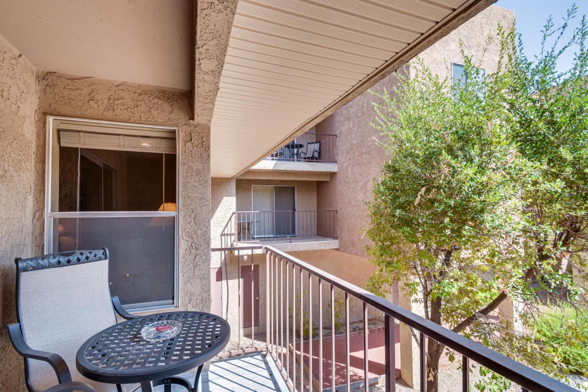 Apartment In Havasu With Balcony! *