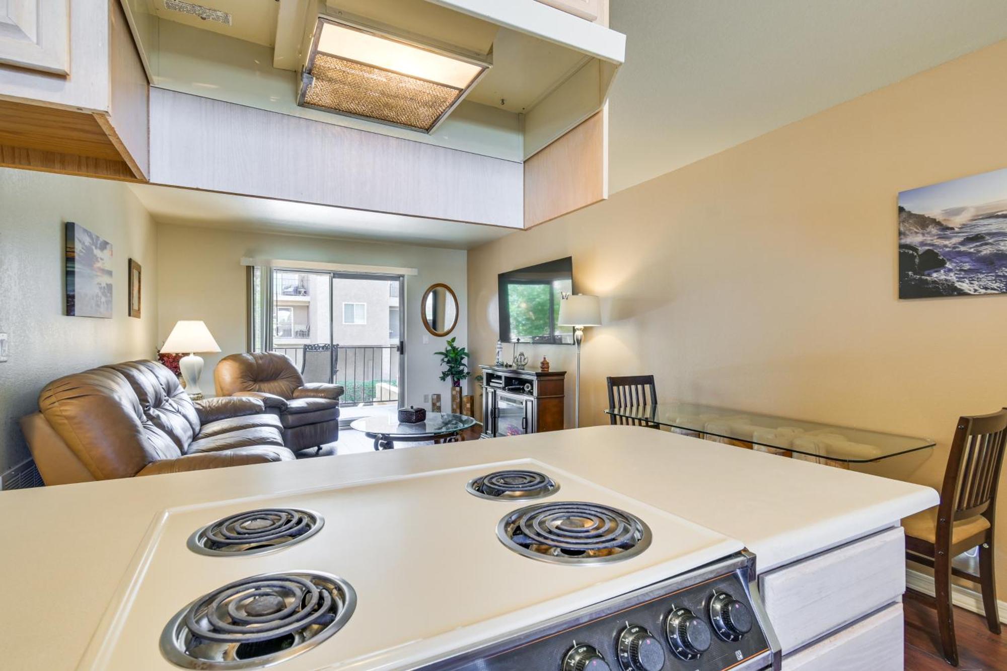 In Havasu With Balcony! Apartment Lake Havasu City