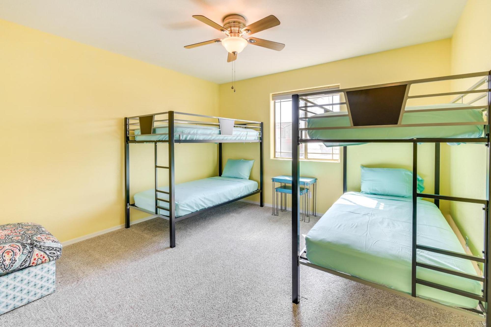 Havasu Heated Pool, 4 Mi To Beach! Holiday home
