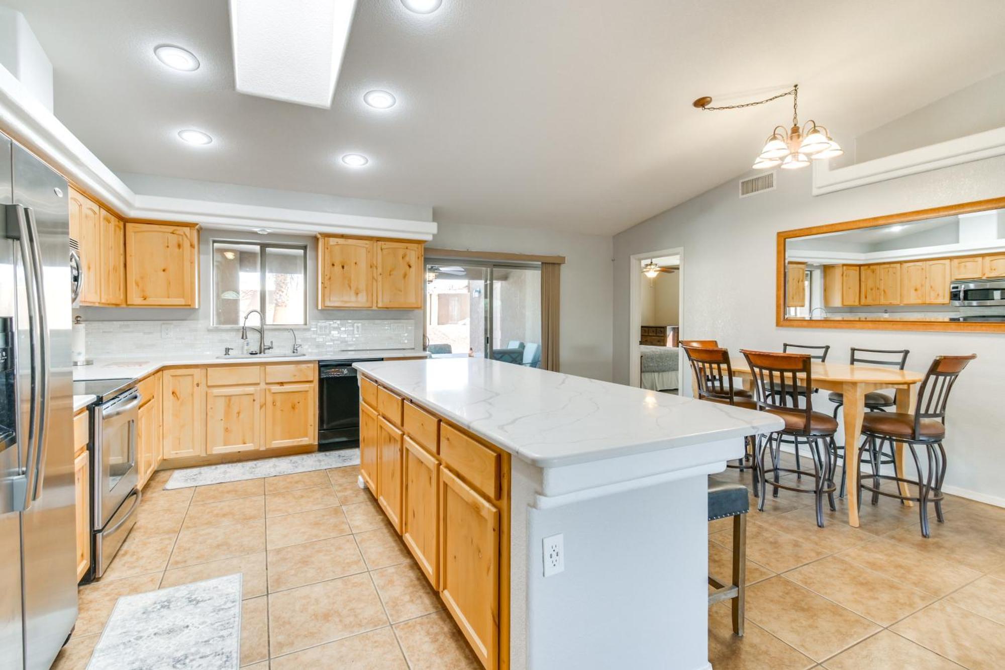 Holiday home Havasu Heated Pool, 4 Mi To Beach! Lake Havasu City
