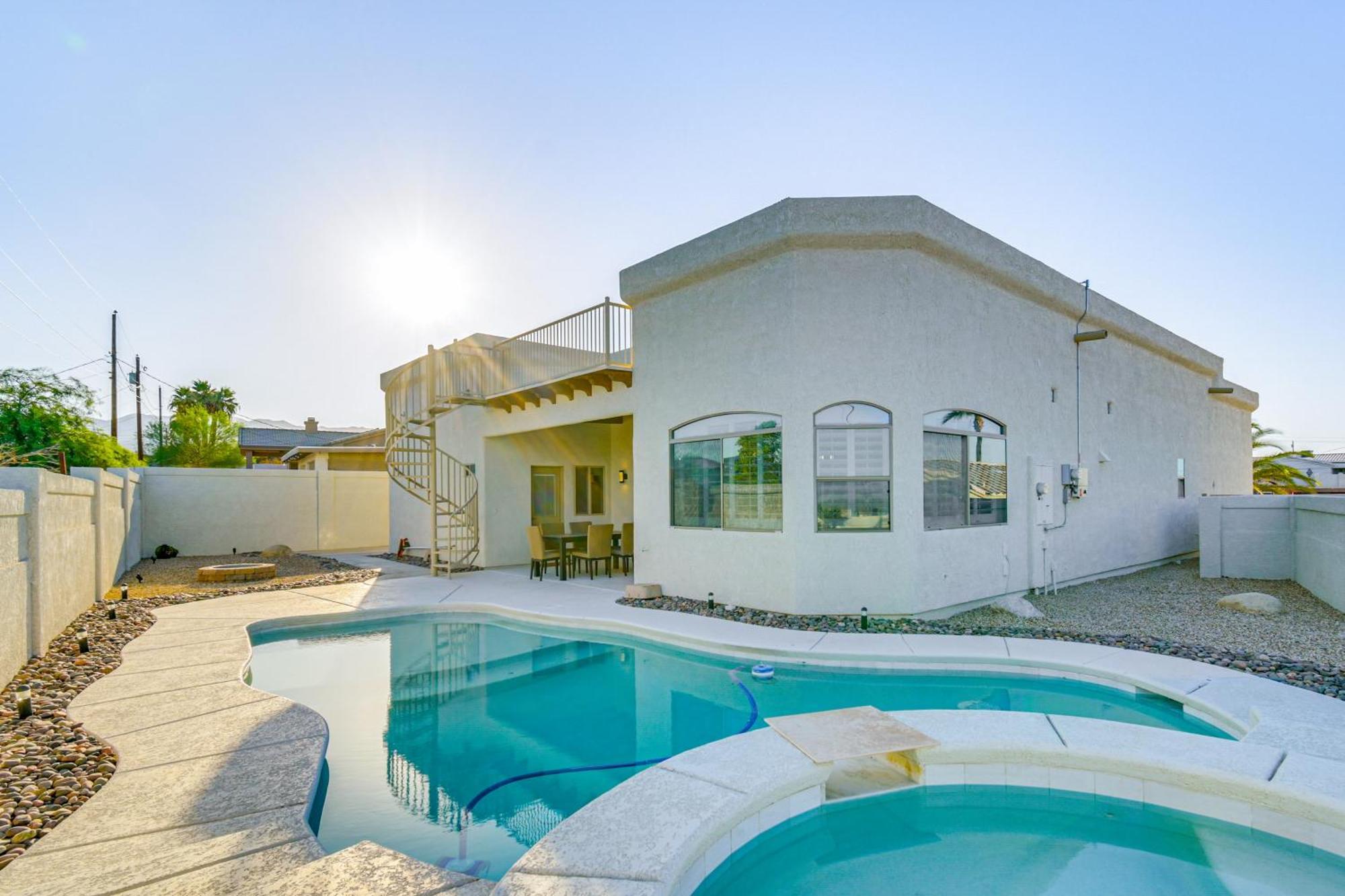 Holiday home Luxe Havasu Getaway With Pool And Rooftop Deck *