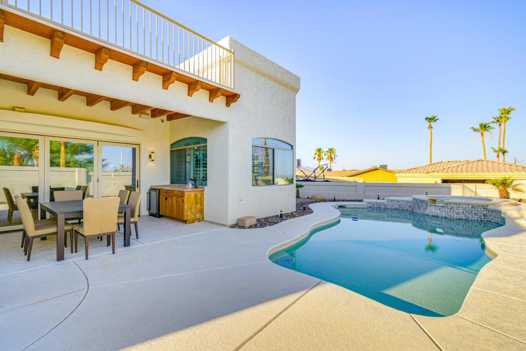 Holiday home Luxe Havasu Getaway With Pool And Rooftop Deck *