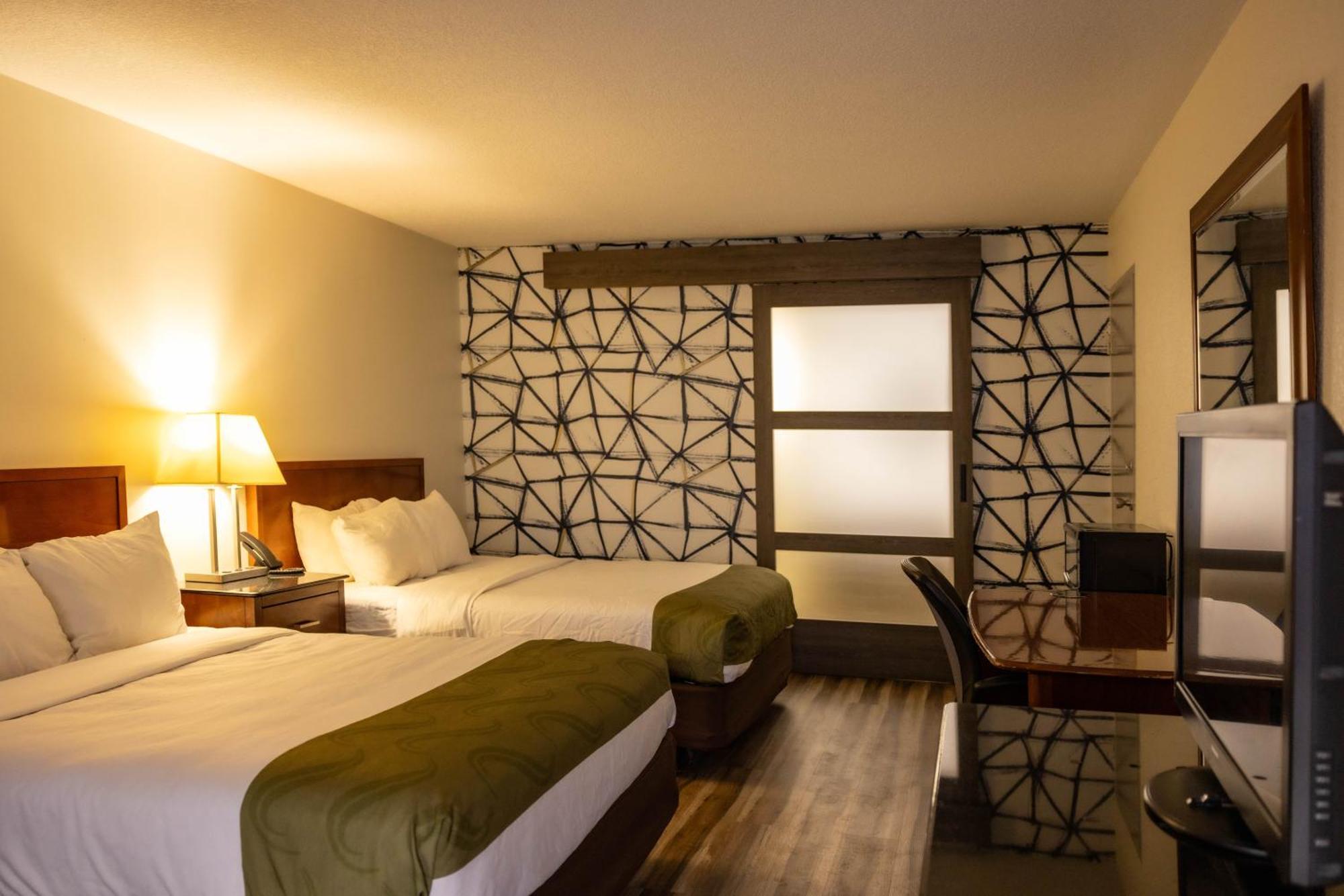 Hotel Quality & Havasu 2*