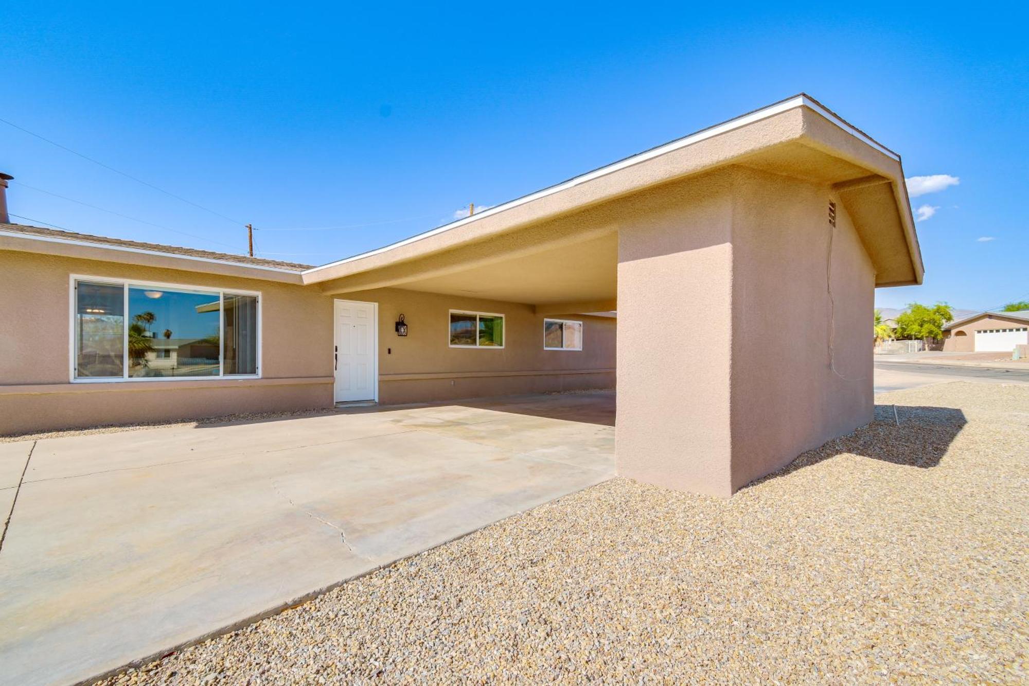 Havasu Heated Pool, 1 Mi To And Town Holiday home