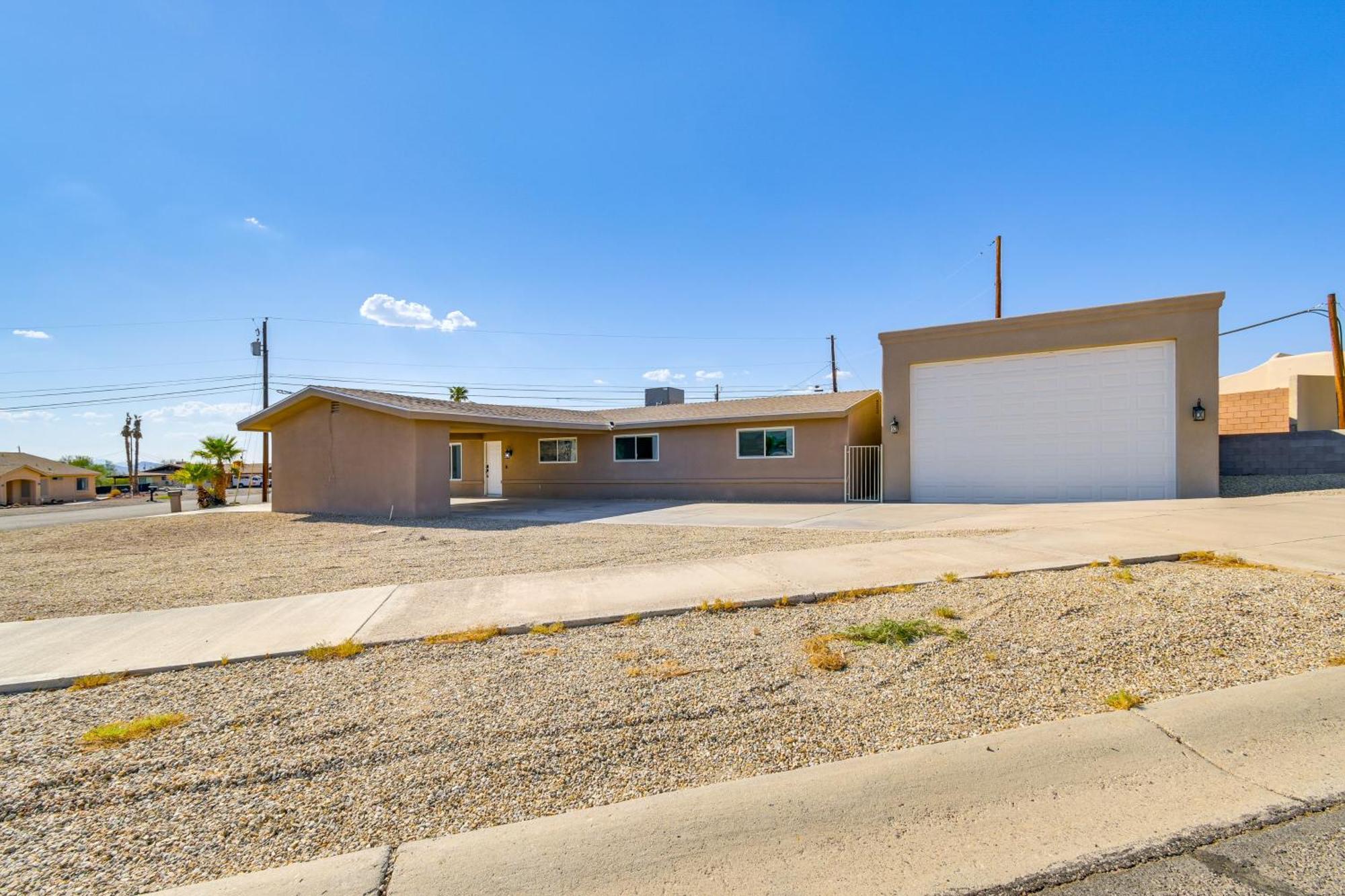 Holiday home Havasu Heated Pool, 1 Mi To And Town
