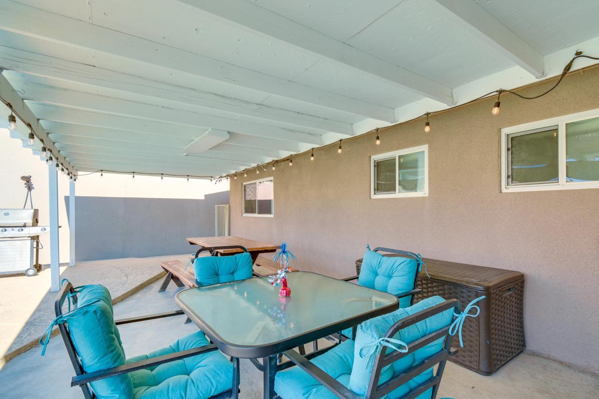 Havasu Heated Pool, 1 Mi To And Town Holiday home