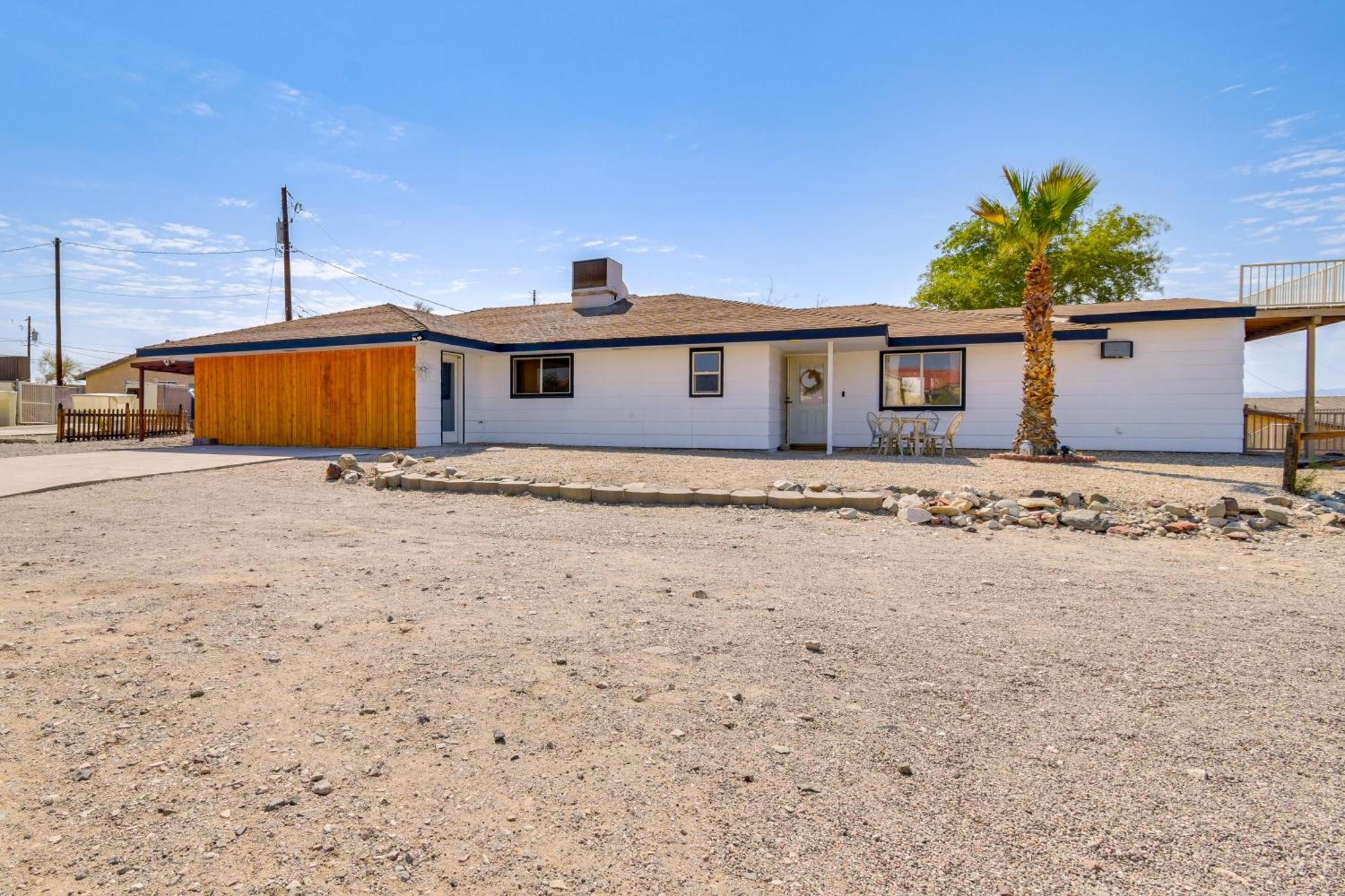 Water Views And Close To In Havasu Holiday home *