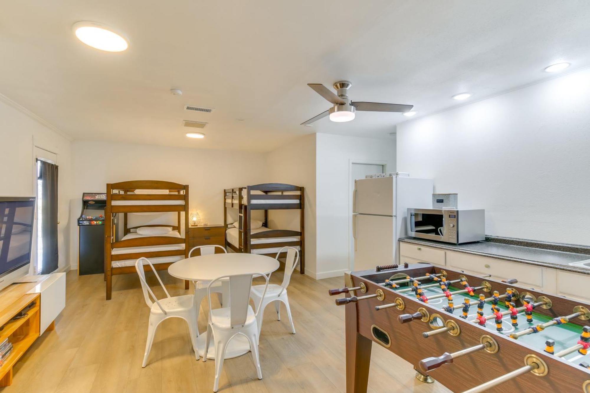 Water Views And Close To In Havasu Holiday home *