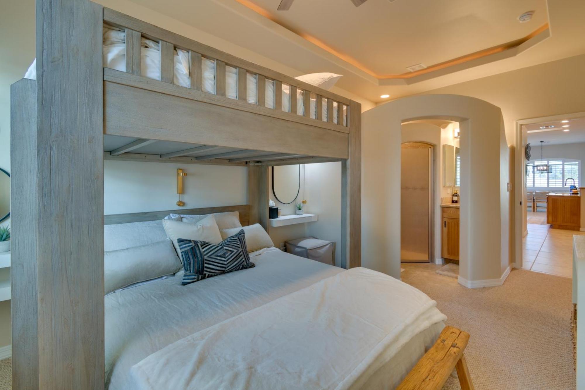 Luxe Havasu Getaway With Pool And Rooftop Deck *