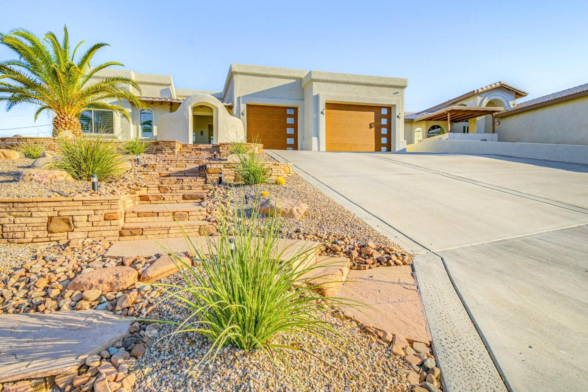Luxe Havasu Getaway With Pool And Rooftop Deck * Lake Havasu City