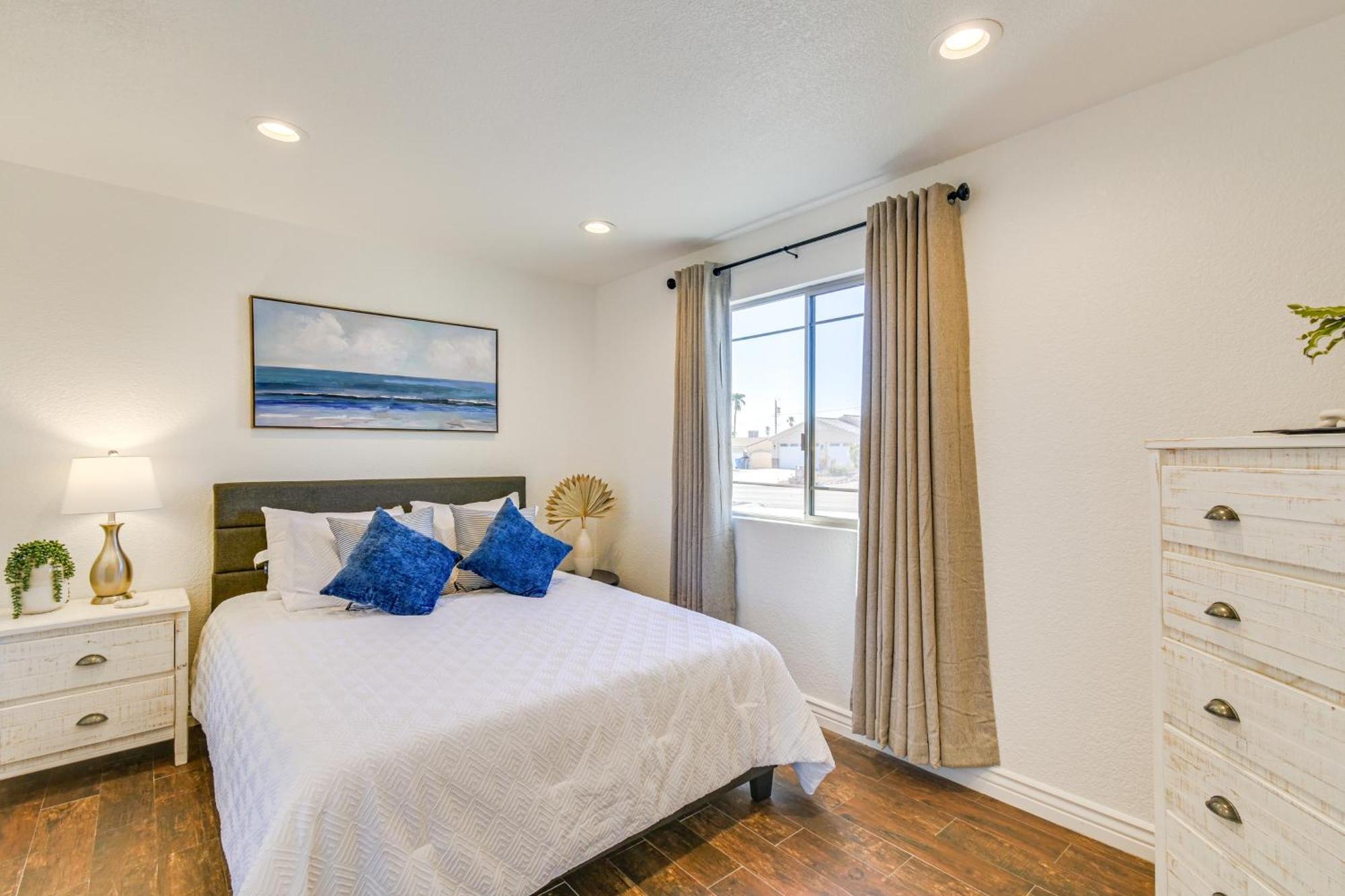 About 5 Mi To Havasu Family With Fenced Yard! * Lake Havasu City