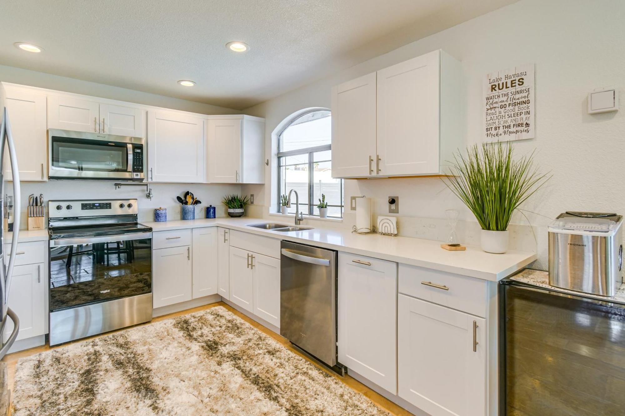 About 5 Mi To Havasu Family With Fenced Yard! Holiday home *