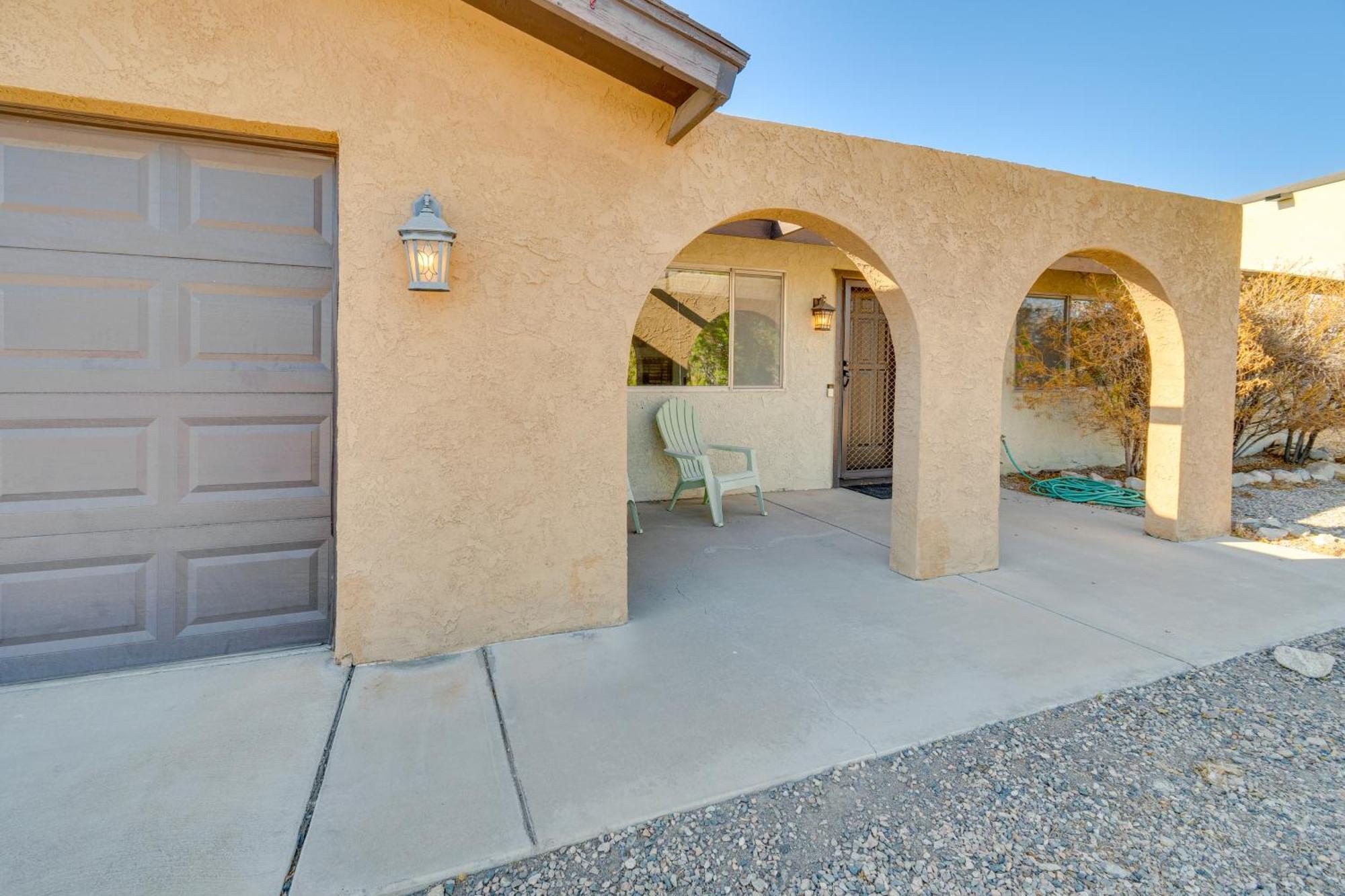 Pet-friendly 2 Mi To Havasu! Holiday home