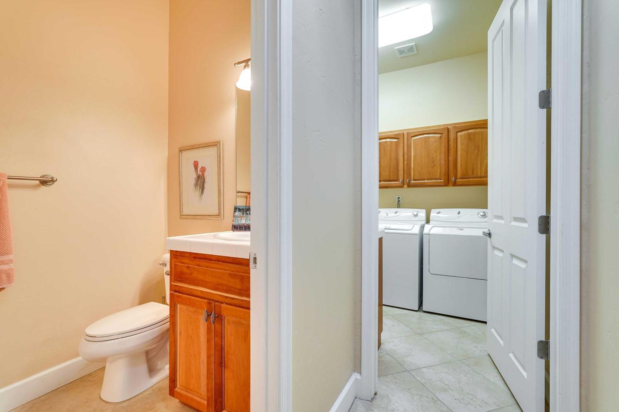 Havasu Vacation With Heated Pool! Holiday home