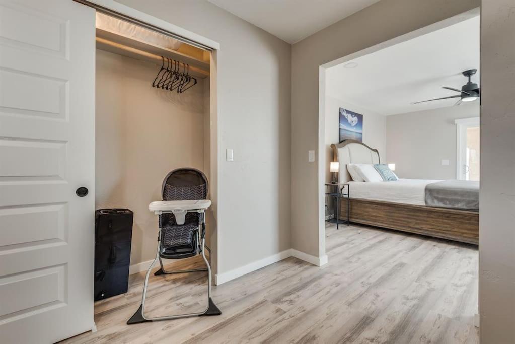 Arrowhead- New Upscale Pool Oasis Havasu Haven Game Holiday home