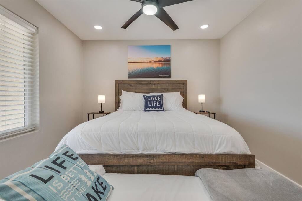 Holiday home Arrowhead- New Upscale Pool Oasis Havasu Haven Game