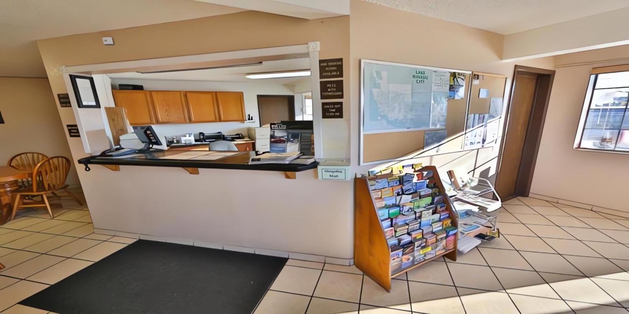 Super 8 By Wyndham Havasu 2*