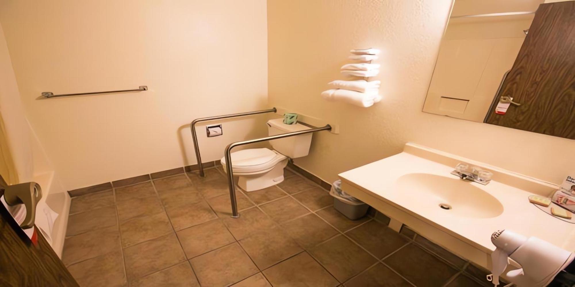 Super 8 By Wyndham Havasu Lake Havasu City