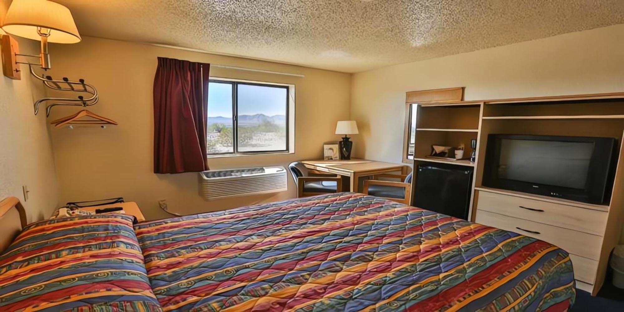 Hotel Super 8 By Wyndham Havasu