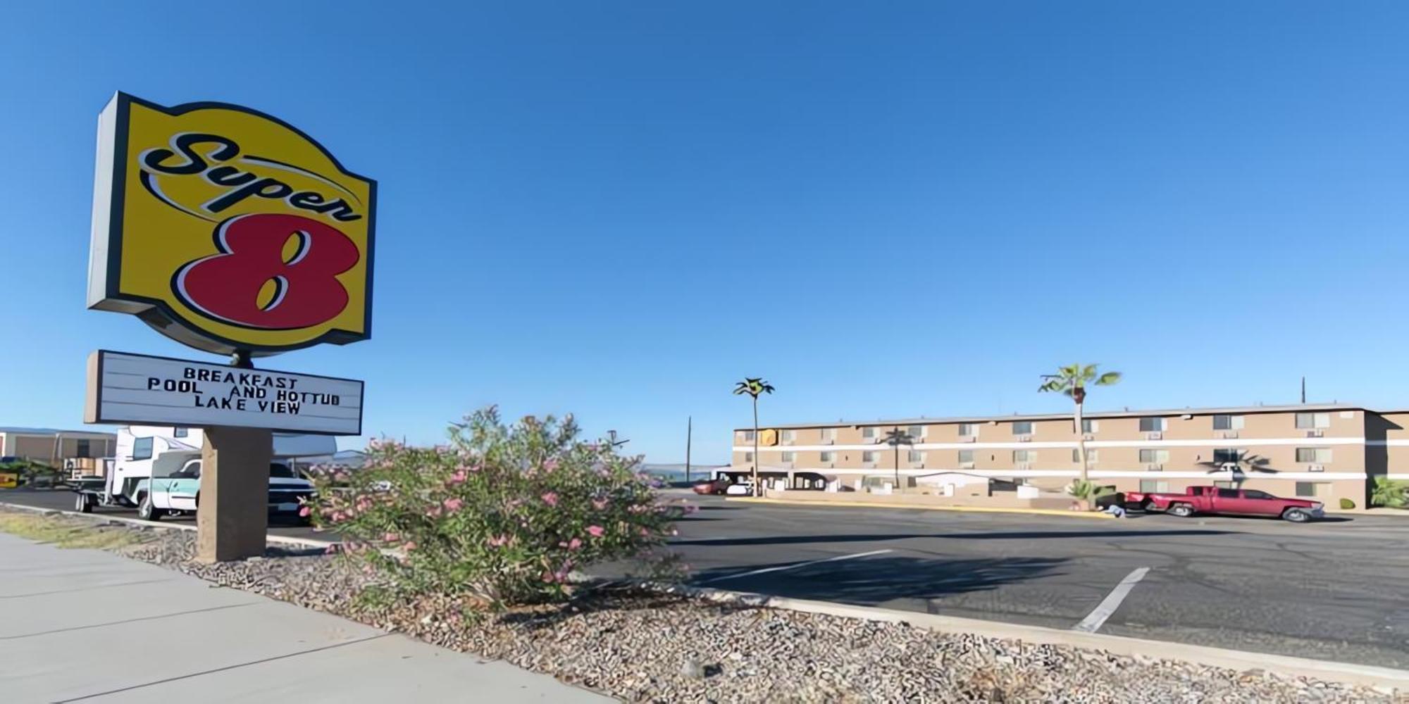 Super 8 By Wyndham Havasu Hotel 2*