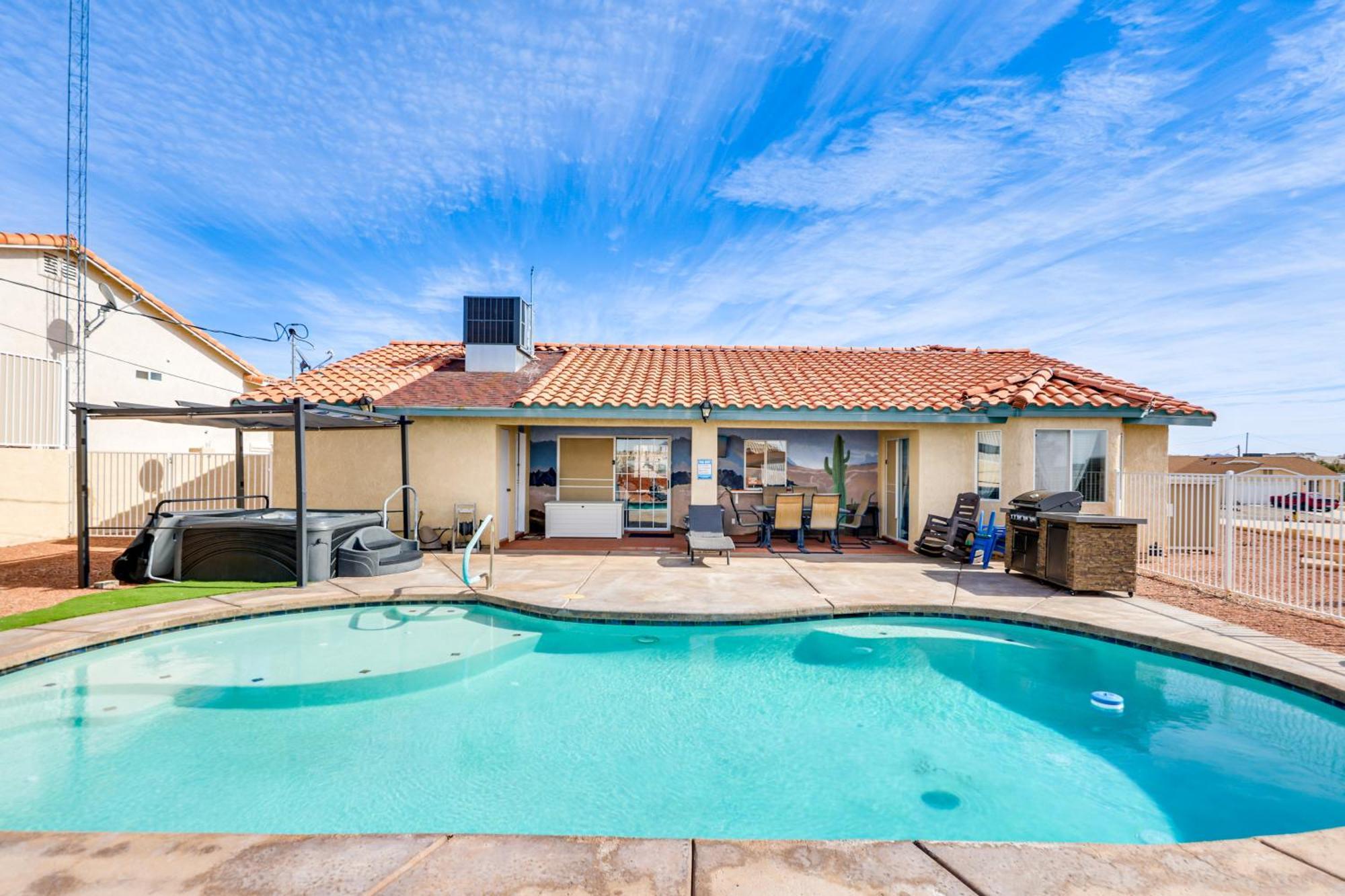 Pet-friendly Havasu With Pool And Hot Tub! Holiday home Lake Havasu City