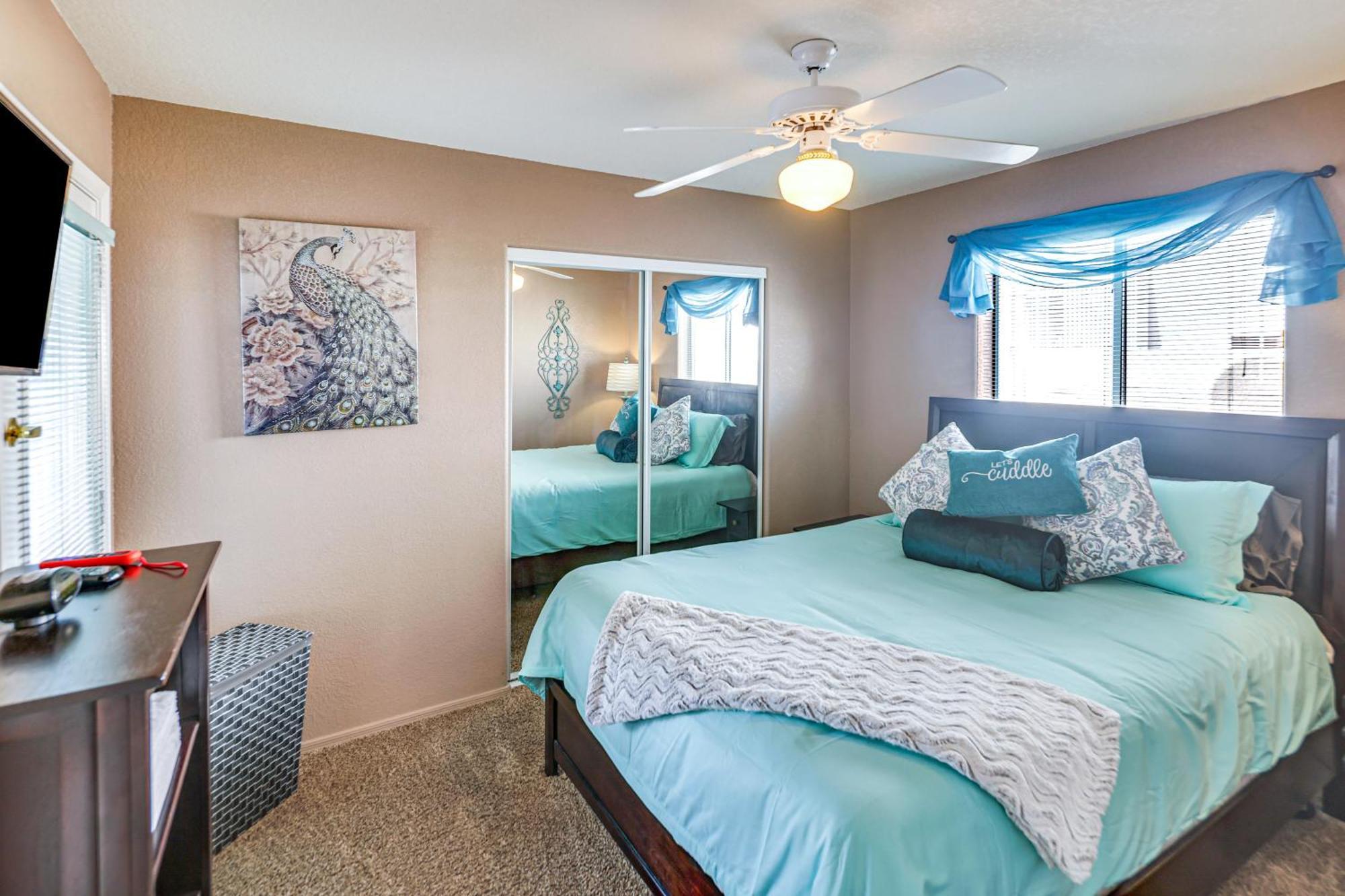 Holiday home Pet-friendly Havasu With Pool And Hot Tub!