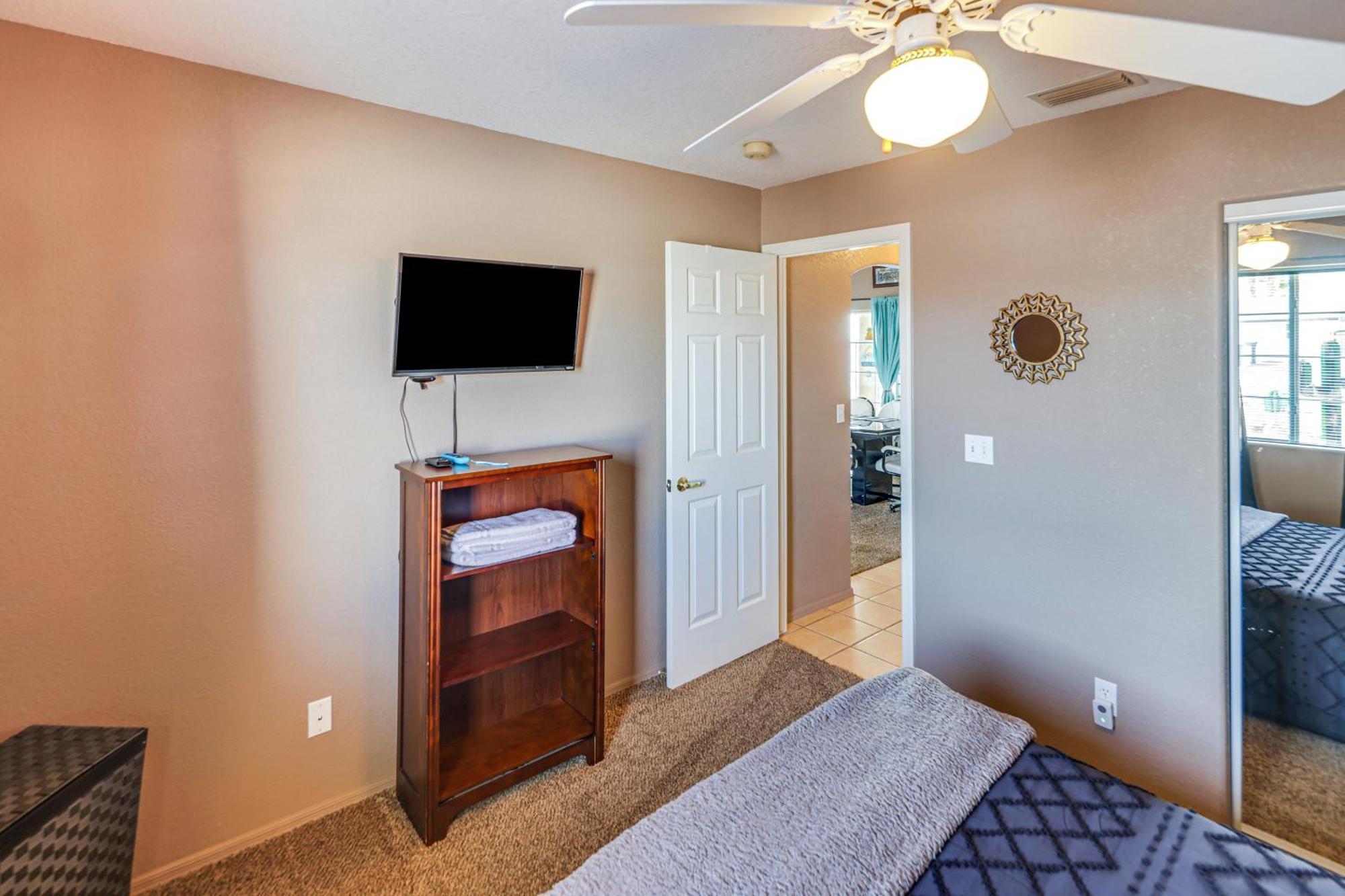 Pet-friendly Havasu With Pool And Hot Tub! Holiday home Lake Havasu City