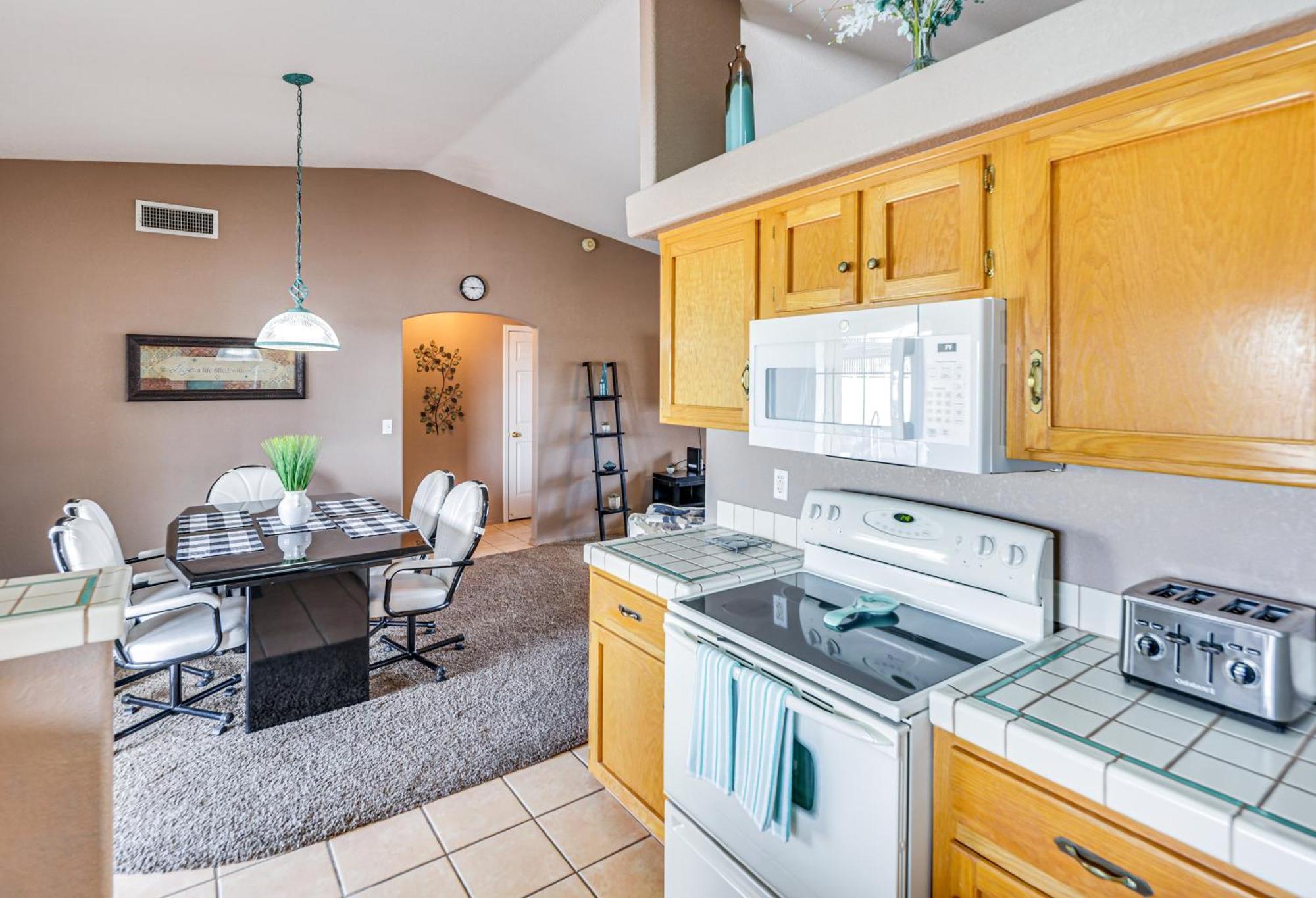 Holiday home Pet-friendly Havasu With Pool And Hot Tub!