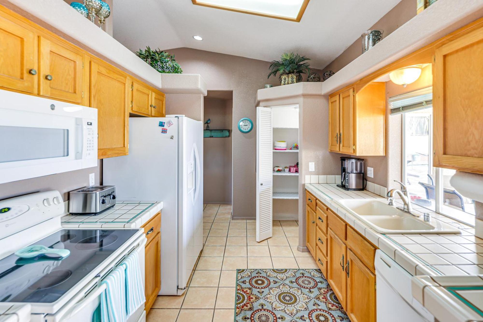 Pet-friendly Havasu With Pool And Hot Tub! Holiday home