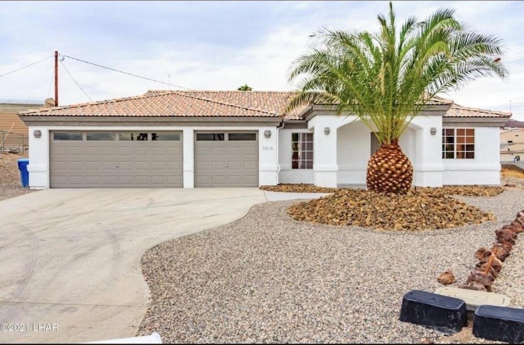 Newly Remodeled Family Friendly Near