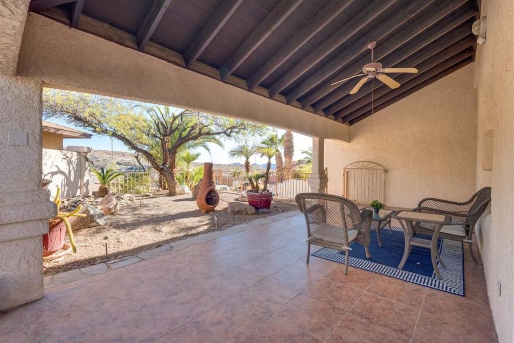 Peruvian-4 Bed Desert Oasis -pool, Hot-tub &outdoor Kitchen Holiday home *