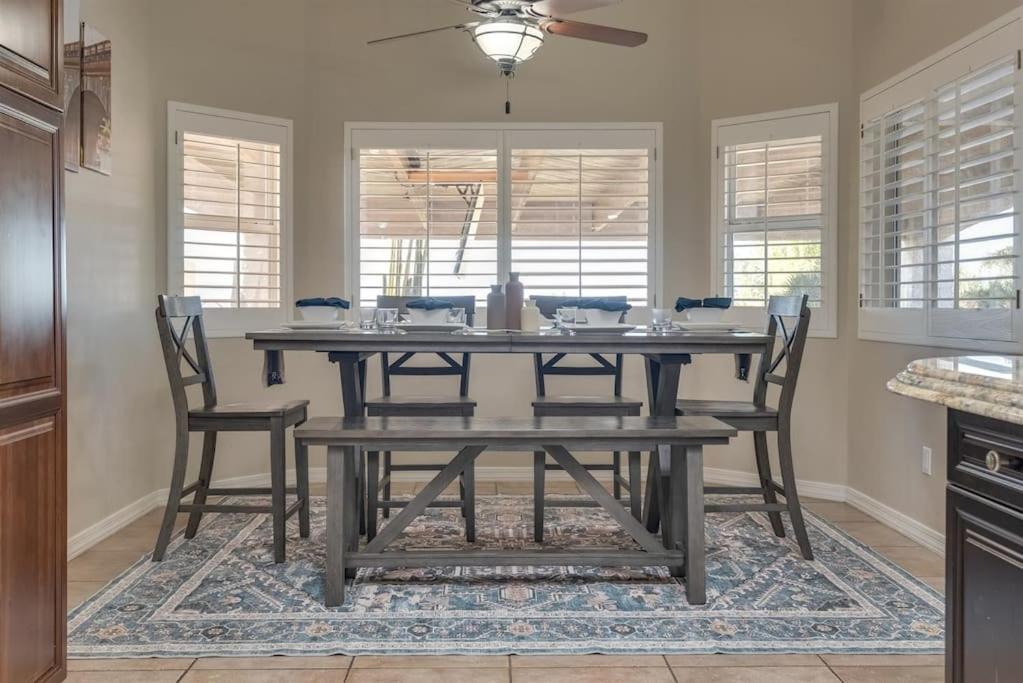 Peruvian-4 Bed Desert Oasis -pool, Hot-tub &outdoor Kitchen Lake Havasu City