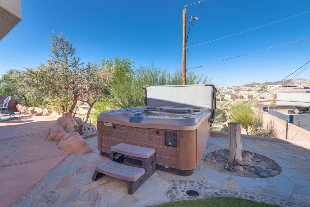 Peruvian-4 Bed Desert Oasis -pool, Hot-tub &outdoor Kitchen