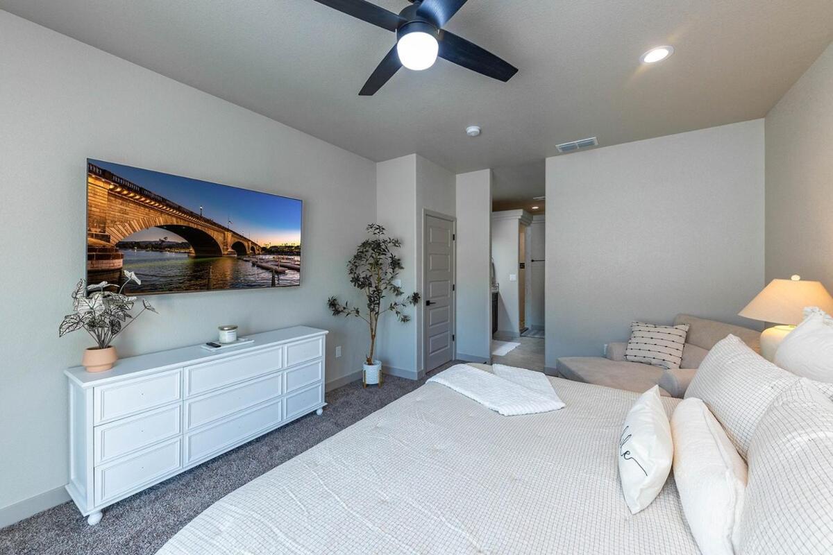 New Modern Spacious Holiday home *