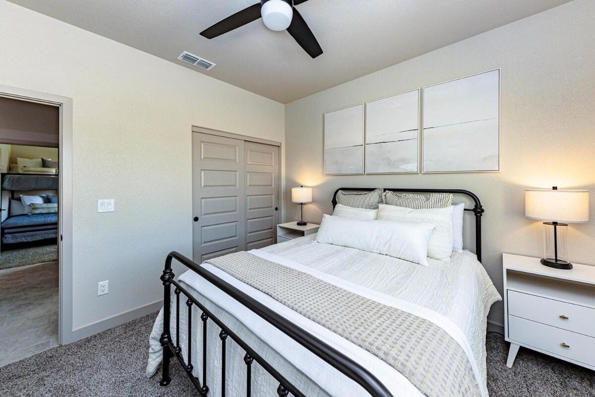 Holiday home New Modern Spacious