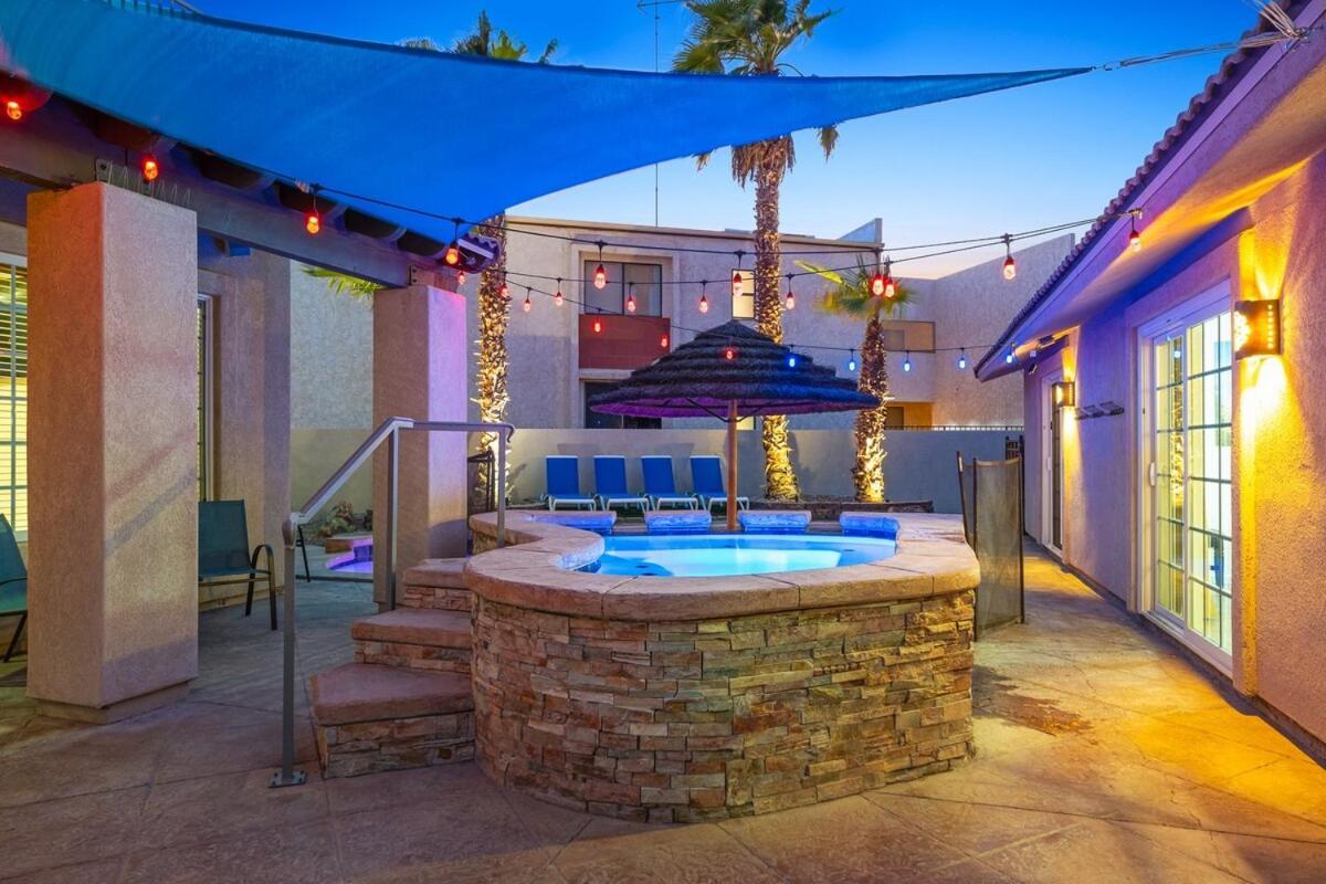 New Lakeside Hideaway Game Firepit Holiday home Lake Havasu City