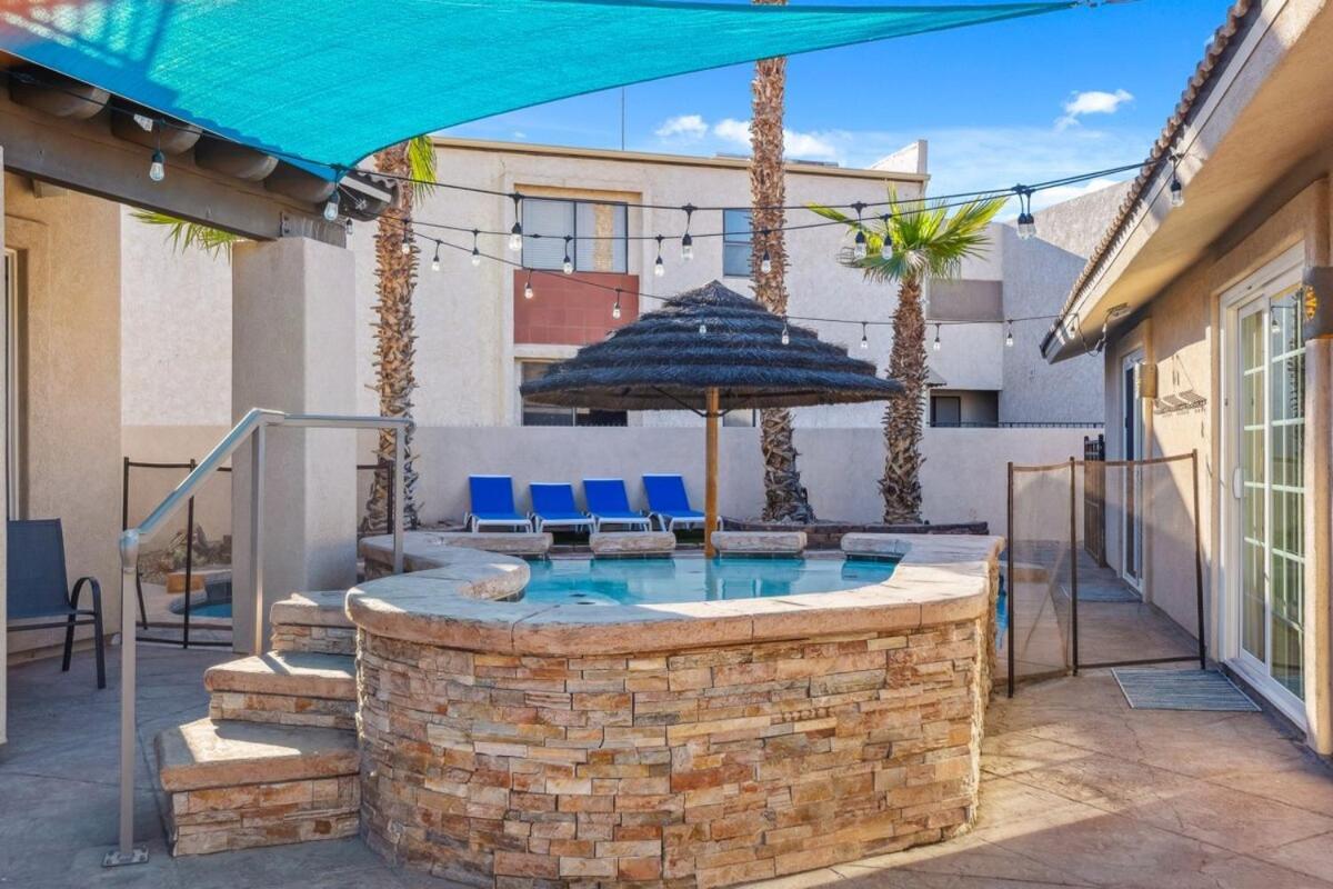 New Lakeside Hideaway Game Firepit * Lake Havasu City