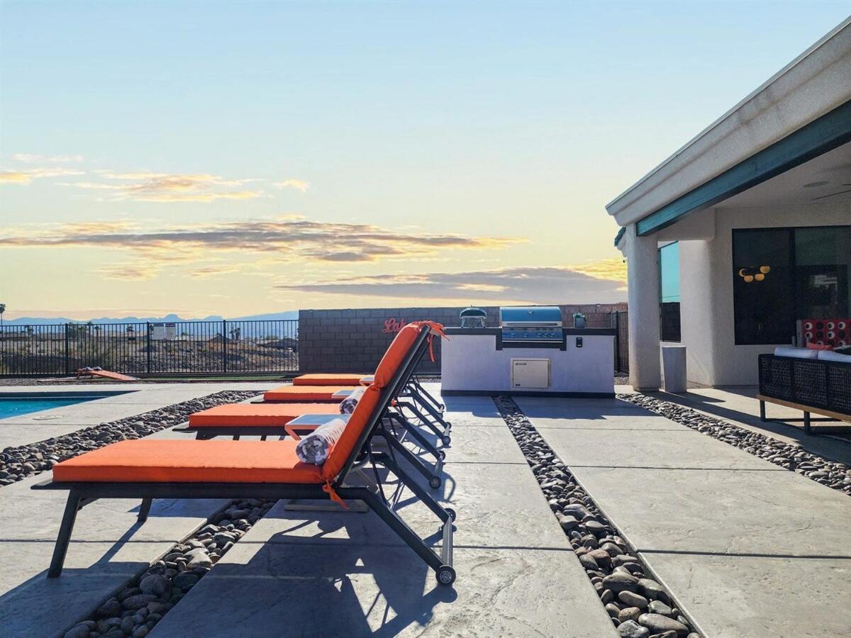 Half Acre With Abundant Amenities *