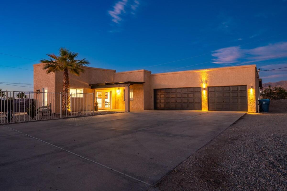 Holiday home Peakview - Pool Firepit Games Garage Lake Havasu City