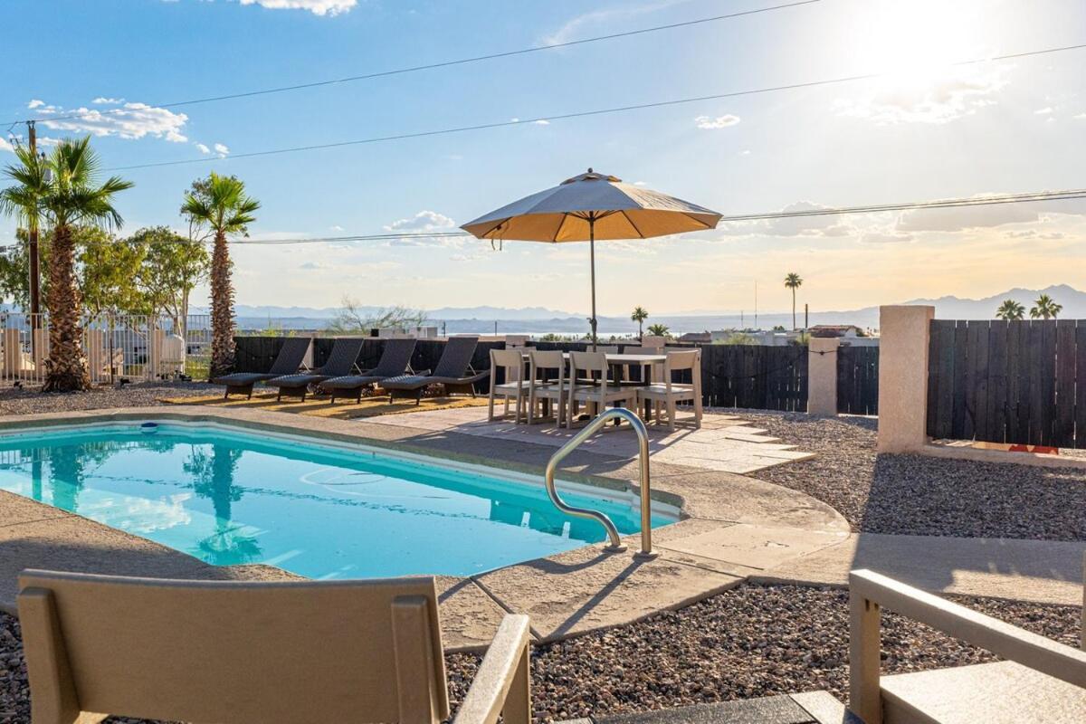 Peakview - Pool Firepit Games Garage Holiday home Lake Havasu City