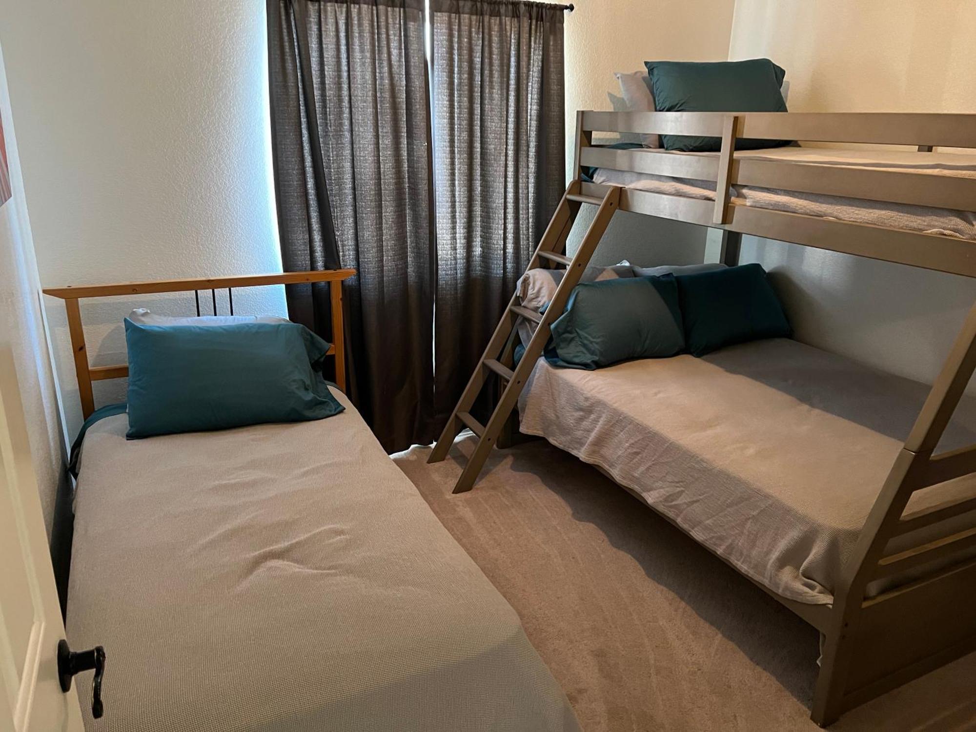 Stunning 4 Bedroom Pool Lake Havasu City