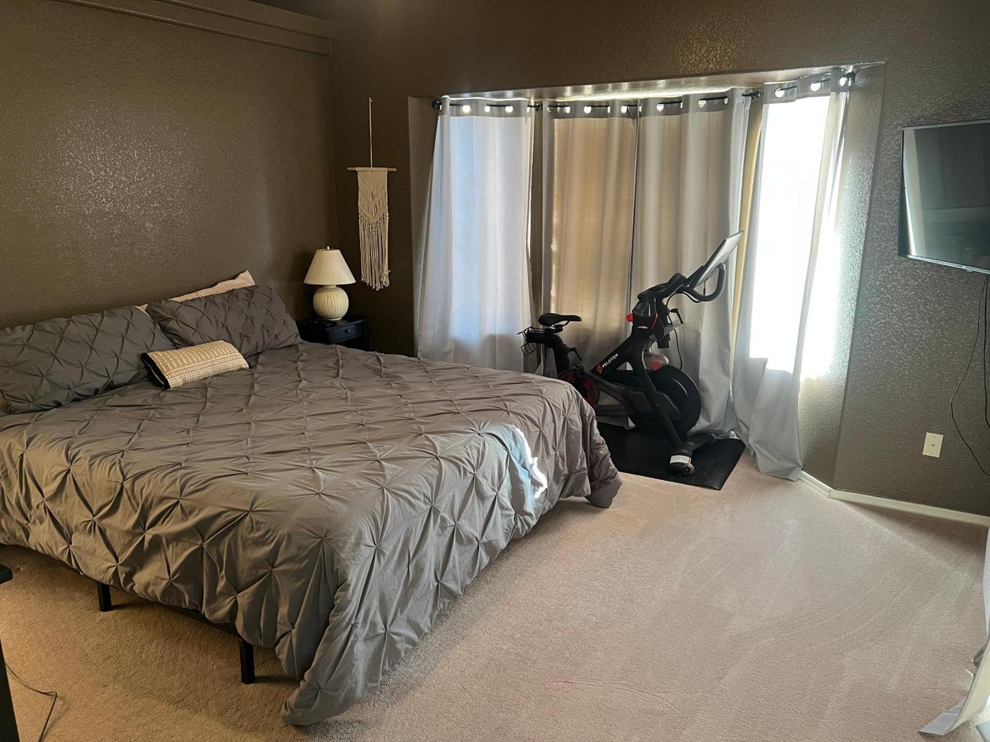 Stunning 4 Bedroom Pool Lake Havasu City