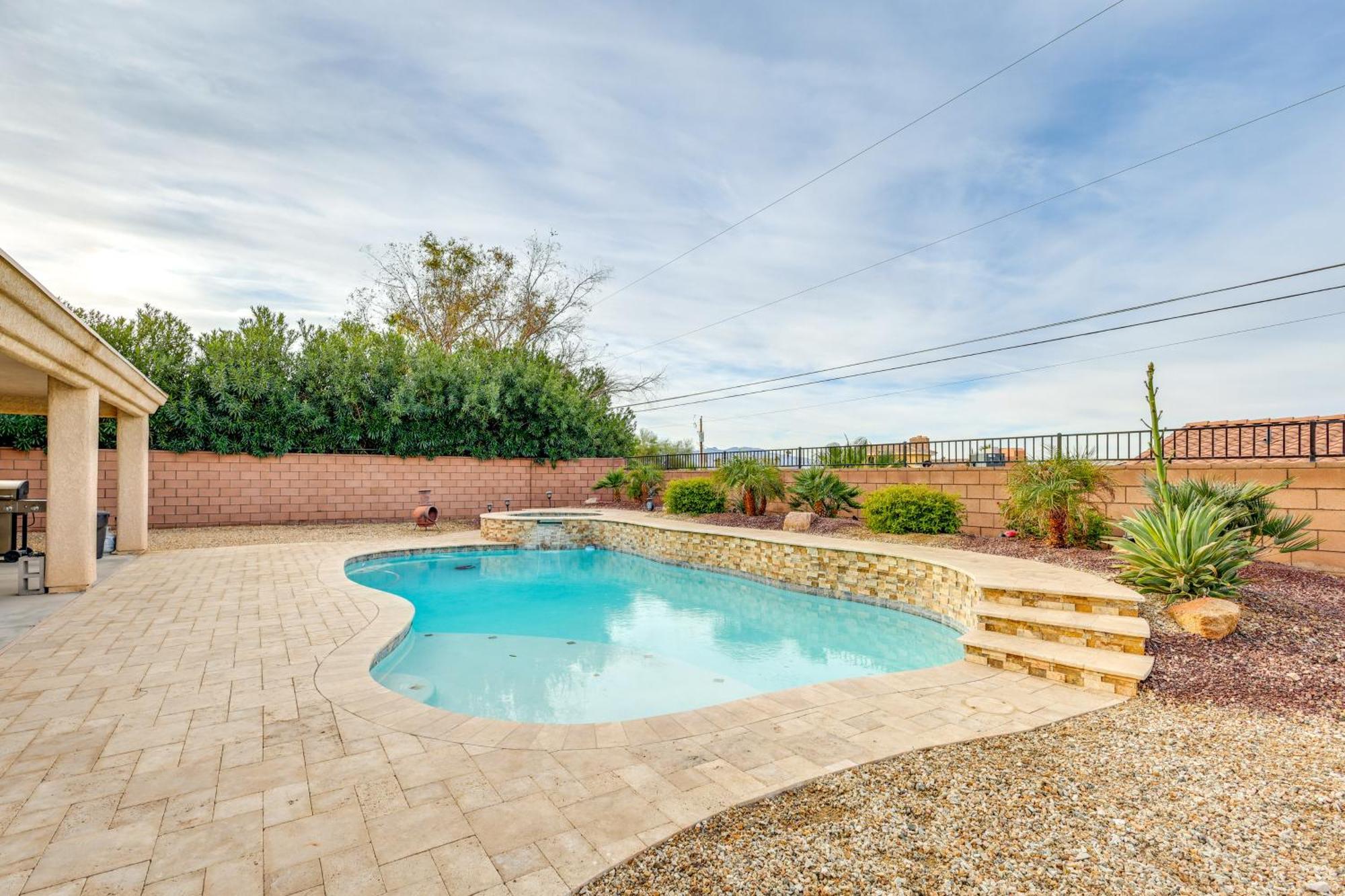 Holiday home Havasu Gem Pool, And Bikes - 2 Mi To